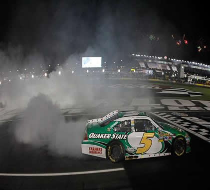 Kasey Kahne pulled away to a 4295 second lead over Denny Hamlin at the